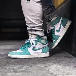 Buy Air Jordan 1 Retro High OG turbo green in dubai