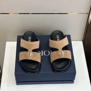 Dior slipper for men | 350 AED