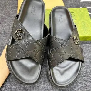 Gucci slipper for men | 350 AED
