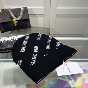 BALENCIAGA