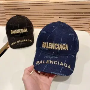 BALENCIAGA