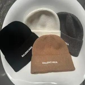 BALENCIAGA