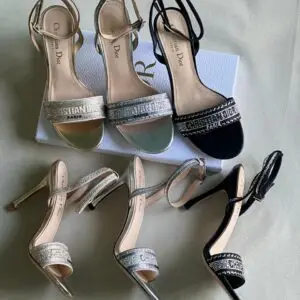 CHRISTIAN DIOR