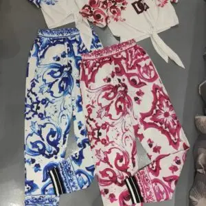 D & G