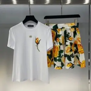 D & G
