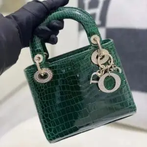 DIOR