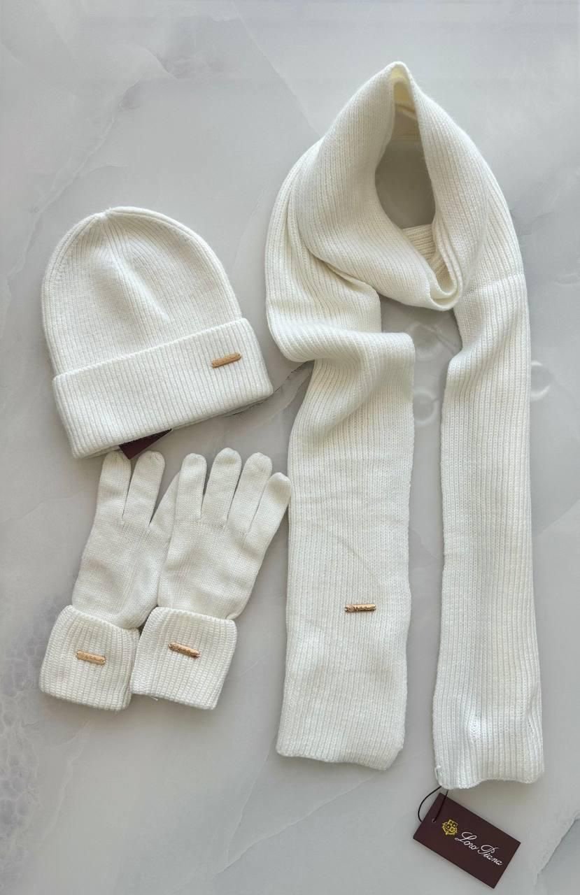 LORO PIANA Hat and Scarf Set LORO PIANA Hat and Scarf Set
