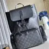 LOUSE VUITTON