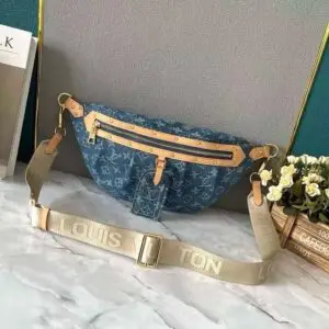 LOUSE VUITTON