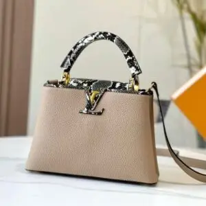 LOUSE VUITTON