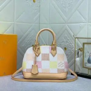 LOUSE VUITTON