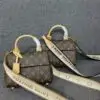 LOUSE VUITTON