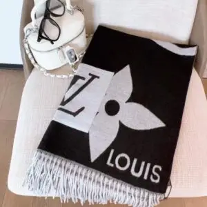 LOUSE VUITTON