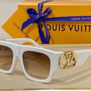 LOUSE VUITTON