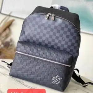 LOUSE VUITTON