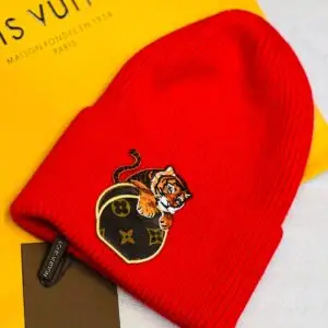 LOUSE VUITTON