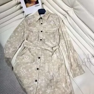 LOUSE VUITTON