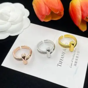 TIFFANY &CO