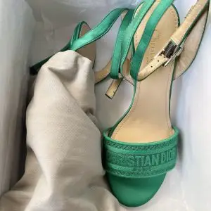 VALENTINO