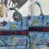 Design BOOK TOTE HANDBAGS for women - Dubai Fashion LUX