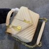 Design College Medium Chain quilted leather shoulder bag - Dubai Fashion LUX