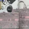 Design LARGE BOOK TOTE for women Ecru and Gray Toile de Jouy Embroidery (42 x 35 x 18.5 cm) - Dubai Fashion LUX