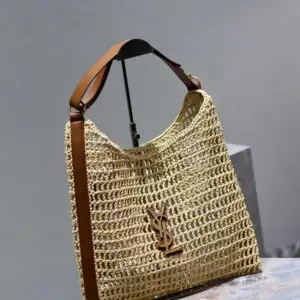 Design Oxalis crochet raffia shoulder bag - Dubai Fashion LUX